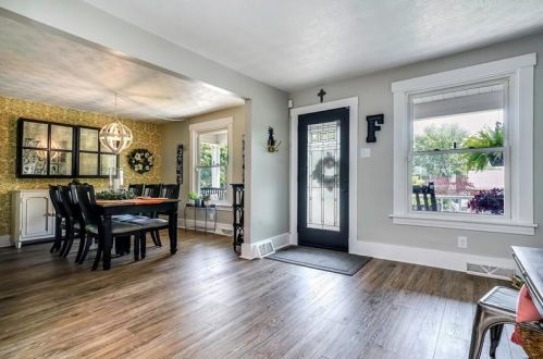 732 8th Ave, Beaver Falls PA  15010-3126 exterior