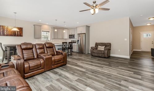 301 Harrisburg Pike, Siddonsburg PA  17019-1328 exterior