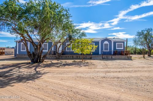 7700 Steele Dr, Tucson, AZ 85743-7660