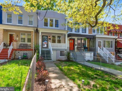 2015 Naylor Rd, Washington DC 20020-4515 exterior