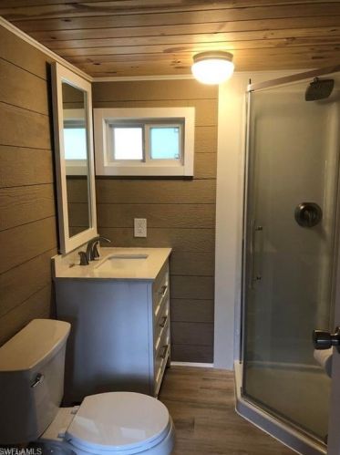 5157 Sandpiper Dr, Saint James City FL  33956-2837 exterior