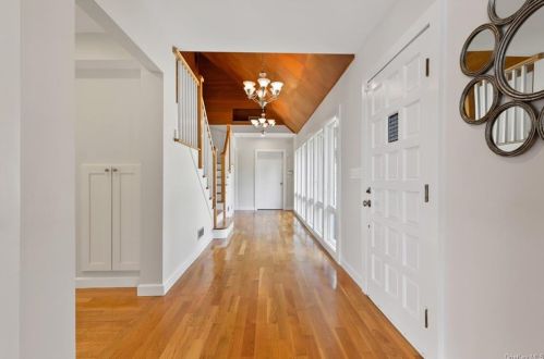 78 Dorset Rd, Scarsdale, NY 10583-4703