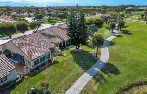 5594 Kiowa Cir, Boynton Beach, FL 33437-1929
