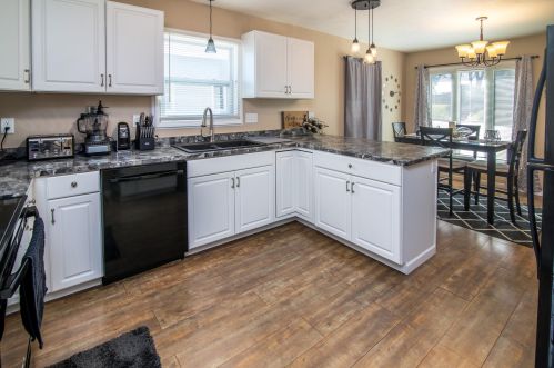 834 Madison St, Beaver Dam, WI 53916-2641