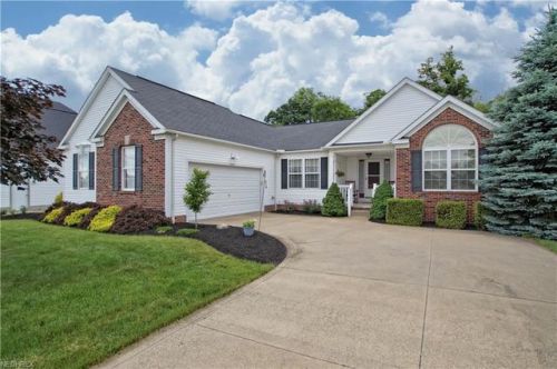 2843 Sunburst Dr, Medina, OH 44256-6481