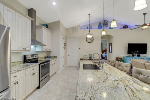 3706 2 St, Cape Coral FL  33991-7622 exterior