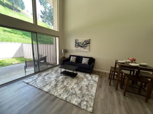 1242 Terra Nova Blvd, Pacifica, CA 94044-4340