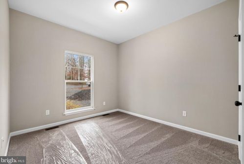 10914 Thiel Ct, Spotsylvania VA  22551-8034 exterior