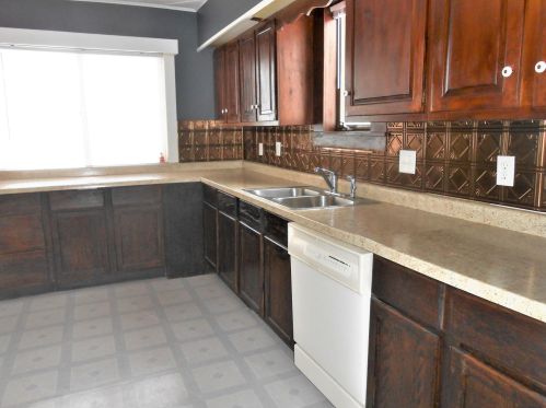 609 Everett St, Le Roy, MN 55951-1257