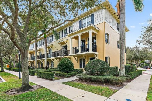 290 Quarry Knoll Way, Jupiter FL  33458-2888 exterior