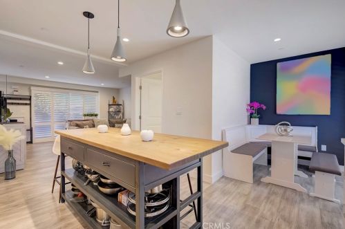 6152 Pacific Coast Hwy, Redondo Beach CA  90277-5906 exterior