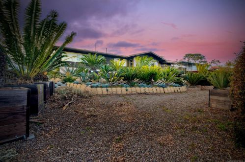 2980 Nichols St, San Diego CA  92106-3425 exterior