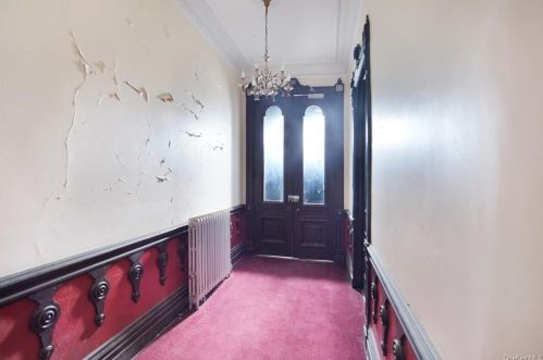 5 Eastman Ter, Poughkeepsie NY  exterior