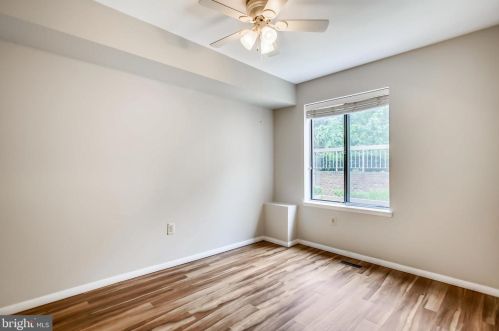 11220 Beaver Trl Ct, Herndon VA  20191-4352 exterior