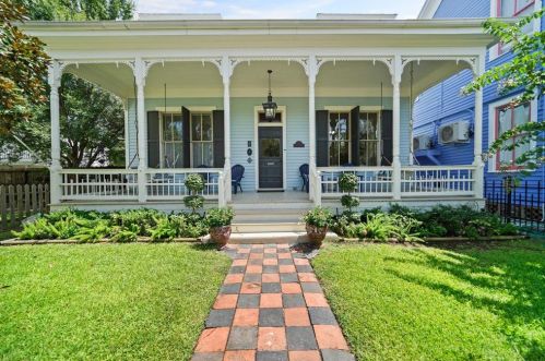 1209 Winnie St, Galveston, TX 77550-5013