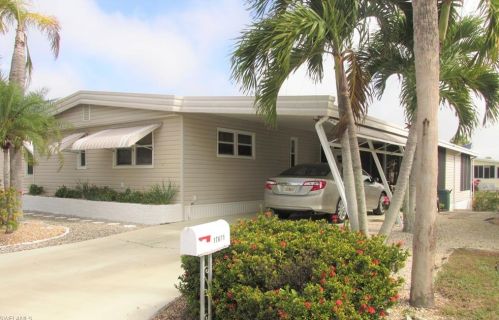 17671 Stevens Blvd, Fort Myers Beach, FL 33931-7158