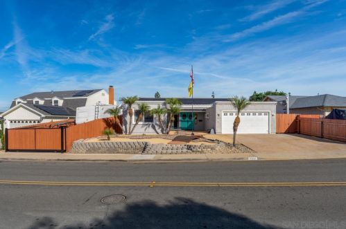 8687 Robles Dr, San Diego, CA 92119-1427