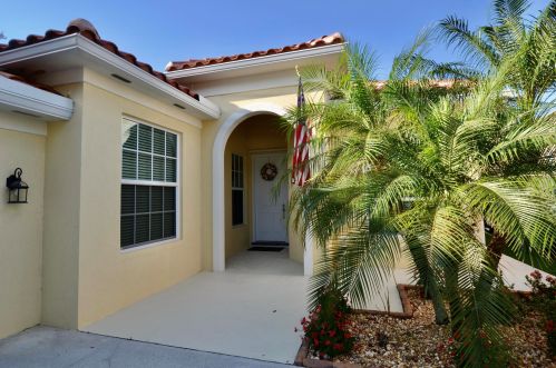 7937 Red River Rd, West Palm Beach, FL 33411-5817
