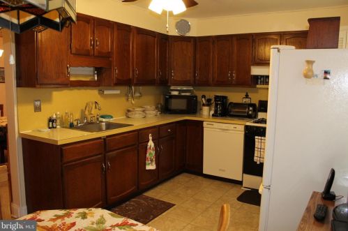 1632 Ward St, Boothwyn PA  19061-4244 exterior