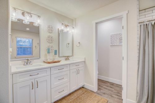 7648 Ridge Rd, Newcastle CA  95658-8800 exterior