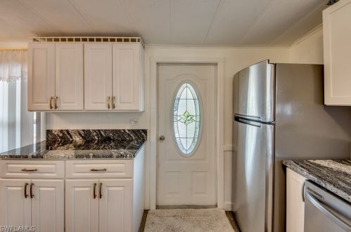 7196 Drum Dr, Saint James City FL  33956-2726 exterior