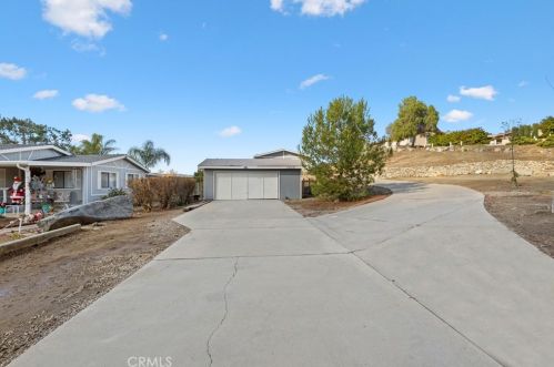 34291 Tractor Trl, Wildomar CA  92595-9490 exterior