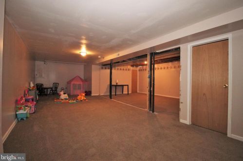 215 Ryans Run, Boothwyn PA  19060-2451 exterior