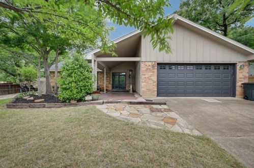 122 Hickory Ridge Dr, Lewisville, TX 75077-6730