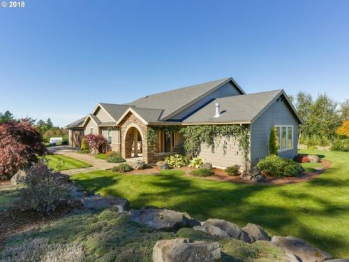 34835 Divers Rd, Estacada, OR 97023-9525