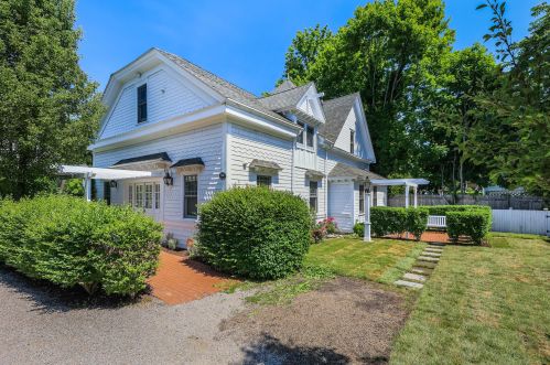 40 Main St, Falmouth MA  02540-3129 exterior