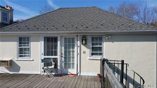 15 Sunset Ave, West Hampton Beach NY  11978-2323 exterior