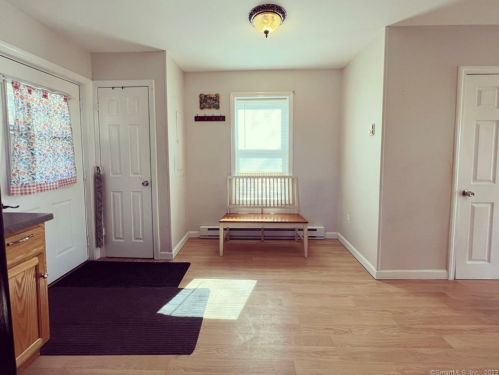 73 Spruce St, Norwich CT  06351-2328 exterior