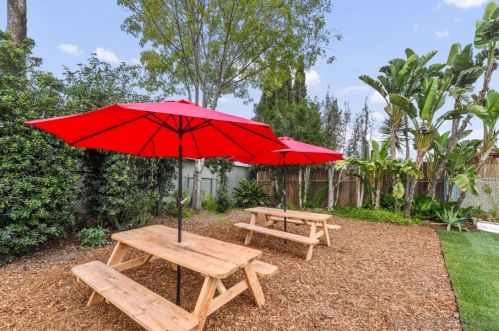 750 Smith Dr, Vista CA  92084-4428 exterior