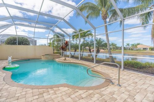 8506 Deimille Ct, Naples FL  34114-2712 exterior