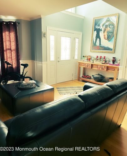 33 Laurel St, West Long Branch NJ  07764-1418 exterior