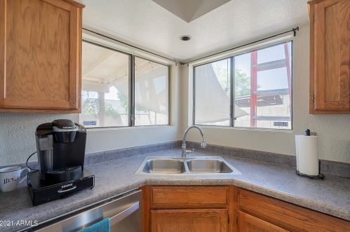 6319 Turquoise Ave, Glendale AZ 85302-1037 exterior