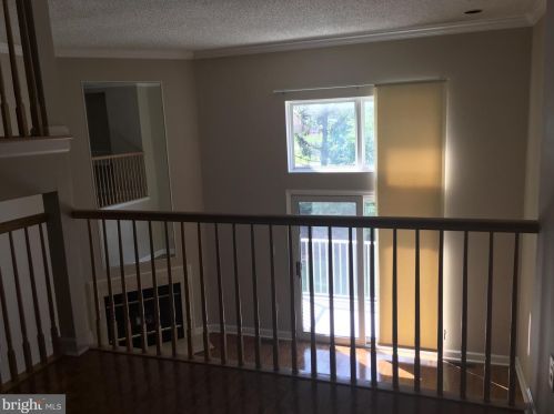 36 Ketley Pl, Princeton NJ  08540-6323 exterior