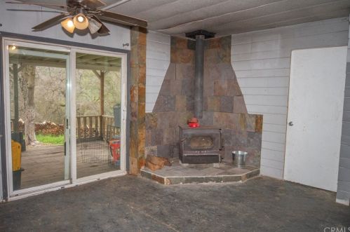 46468 Chuckwagon Rd, Orange Cove CA  93675-9612 exterior