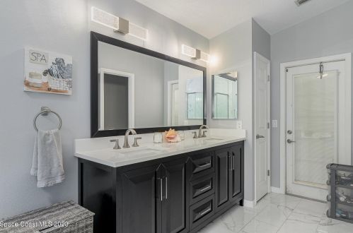 5090 Winchester Dr, Titusville FL  32780-6773 exterior
