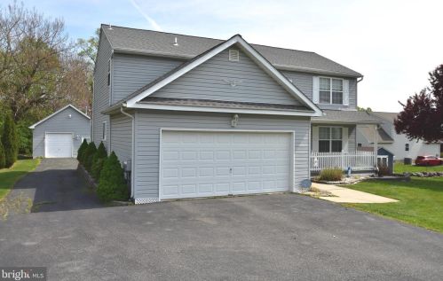 218 Pennford Pl, Boothwyn, PA 19060-2406