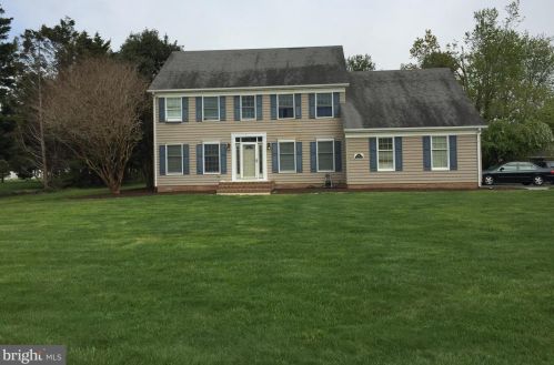42 Emerson Dr, Dover, DE 19901-5821