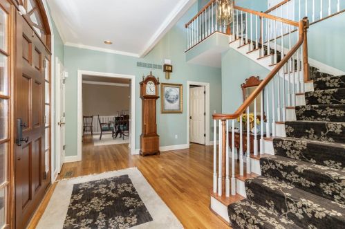 654 Balbriggan Ct, Cincinnati, OH 45255-5619