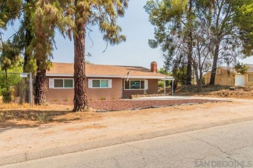 1513 Sumner Ave, Lake Elsinore, CA 92530-3211
