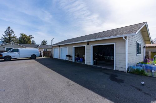 3619 Moorland Ave, Santa Rosa CA  95407-8107 exterior