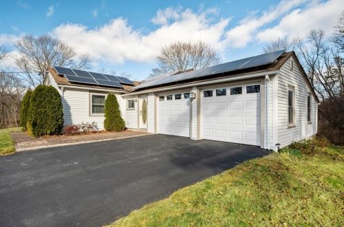 748 Nate Whipple Hwy, Cumberland, RI 02864-3353