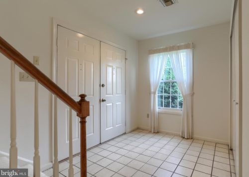 281 Crescent Dr, Swatara PA  17033-2335 exterior