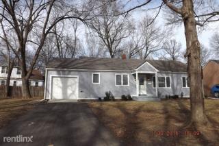 3226 81st St, Shawnee Mission KS  66206-1102 exterior