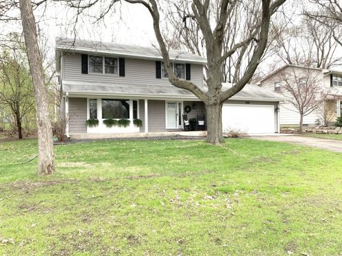 8325 Northwood Pkwy, Minneapolis, MN 55427-1656