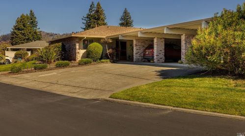 373 Rockgreen Pl, Santa Rosa, CA 95409-6032