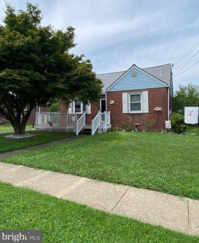 27 Garden Ln, New Castle, DE 19720-2019